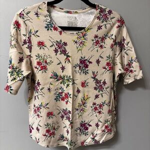 3 for $10 Time & Tru Tan Floral Shirt XL (16-18)